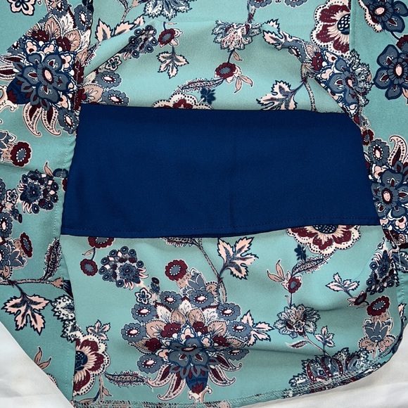 Beautiful Pink Rose, Size L dress! In excellent condition! - Picture 7 of 11